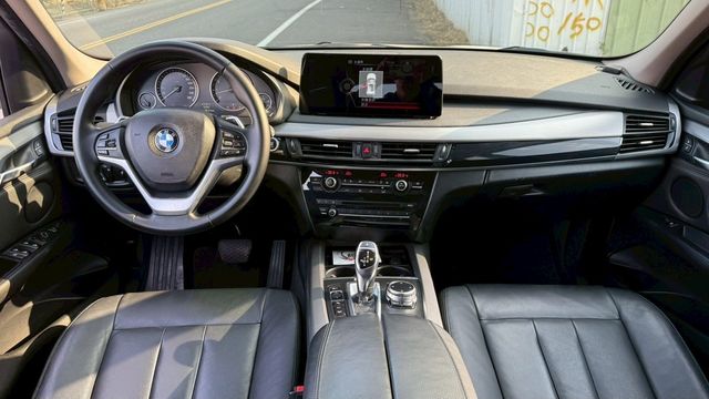 BMW寶馬 X5  第5張相片