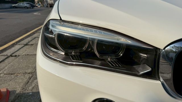 BMW寶馬 X5  第10張相片