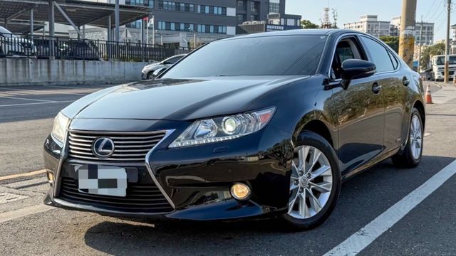 LEXUS凌志 ES300H  第1張相片