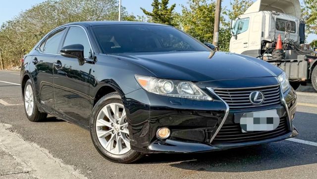 LEXUS凌志 ES300H  第3張相片