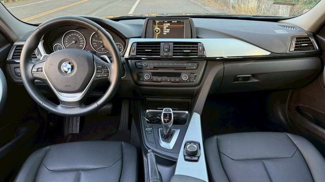 BMW寶馬 320I  第5張相片