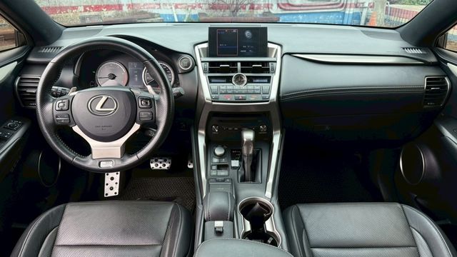 LEXUS凌志 NX200T  第5張相片