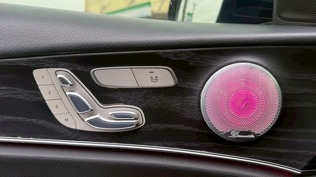 M-BENZ賓士 E250  第7張相片