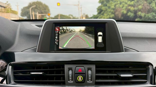 BMW寶馬 X1  第8張相片