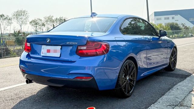BMW寶馬 220I  第2張相片