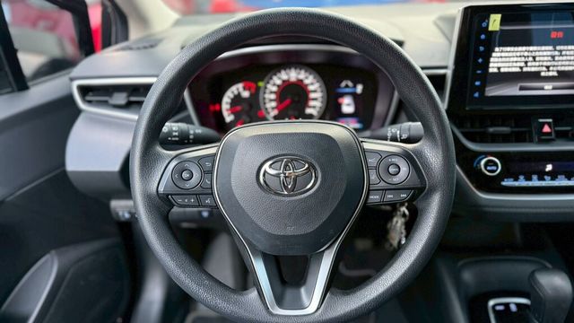 TOYOTA豐田 ALTIS  第7張相片