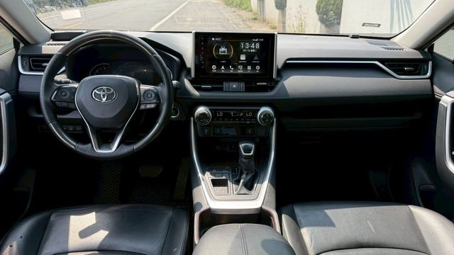TOYOTA豐田 RAV4  第5張相片