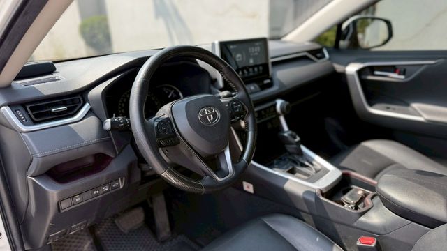 TOYOTA豐田 RAV4  第7張相片