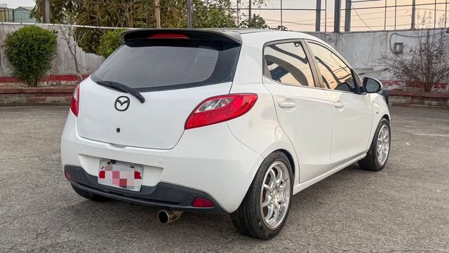 MAZDA馬自達 MAZDA 2  第4張相片