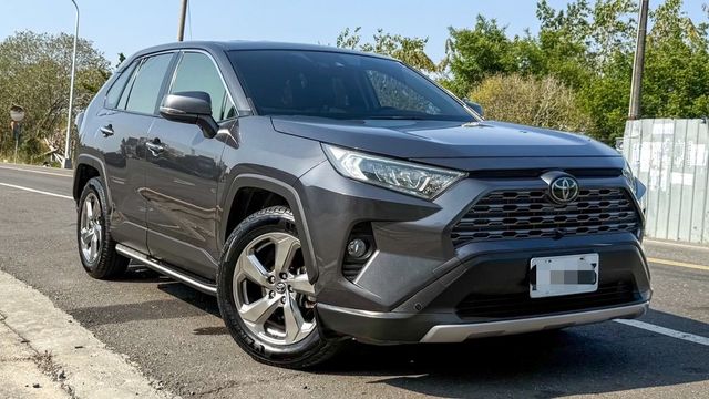 TOYOTA豐田 RAV4  第3張相片