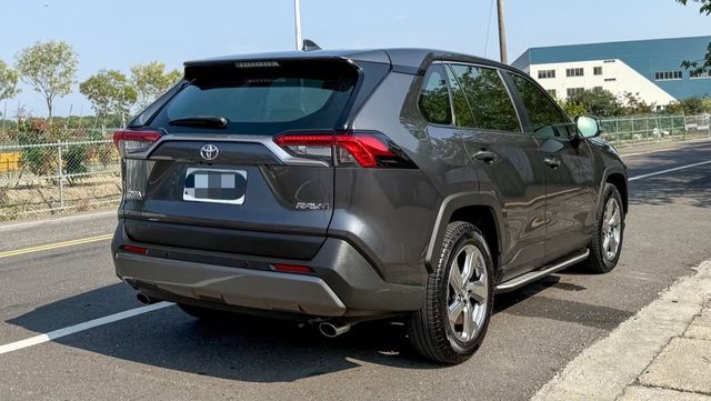 TOYOTA豐田 RAV4  第4張相片