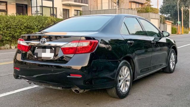 TOYOTA豐田 CAMRY  第2張相片