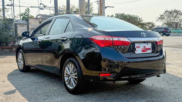 TOYOTA豐田 ALTIS  第2張相片