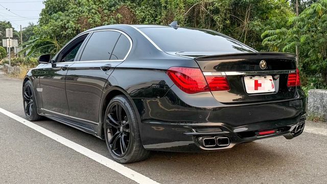 BMW寶馬 740LI  第2張相片
