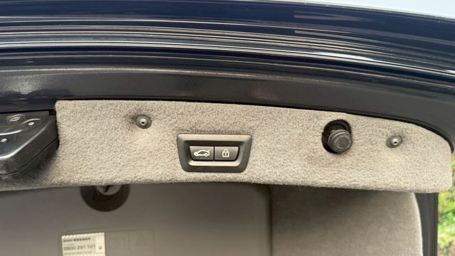 BMW寶馬 740LI  第9張相片