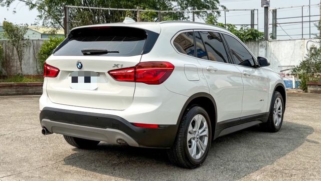 BMW寶馬 X1  第4張相片