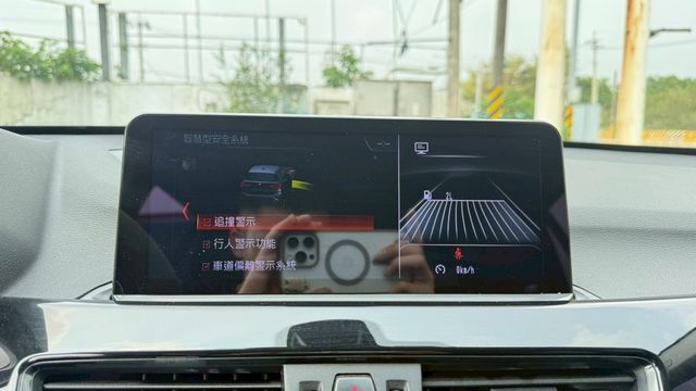 BMW寶馬 X1  第7張相片