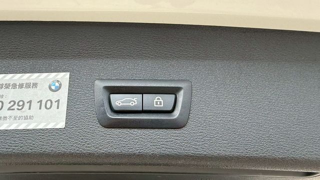 BMW寶馬 X1  第9張相片