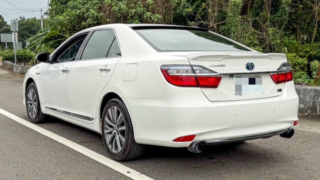 TOYOTA豐田 CAMRY HYBRID  第4張相片