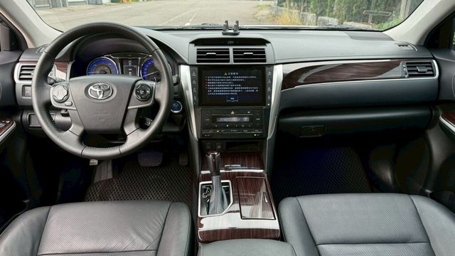 TOYOTA豐田 CAMRY HYBRID  第5張相片
