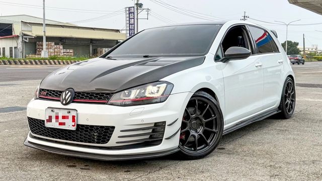 VOLKSWAGEN福斯 GOLF GTI  第1張相片
