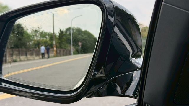 BMW寶馬 535I  第8張相片