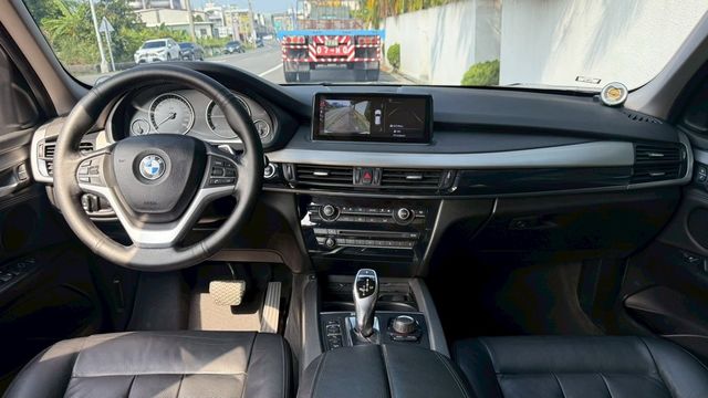 BMW寶馬 X5 XDRIVE25D  第5張相片