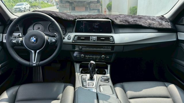 BMW寶馬 520D  第5張相片