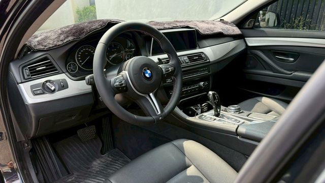 BMW寶馬 520D  第7張相片