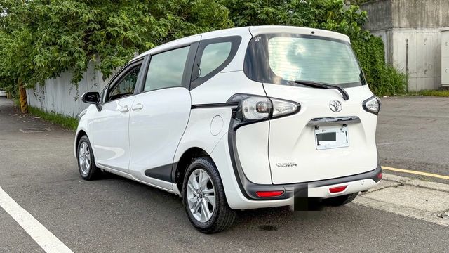 TOYOTA豐田 SIENTA  第2張相片