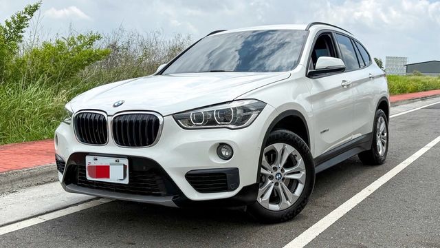 BMW寶馬 X1  第1張相片
