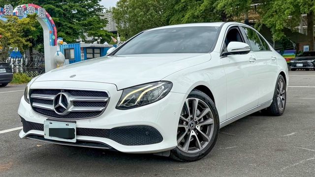 M-BENZ賓士 E250  第1張相片