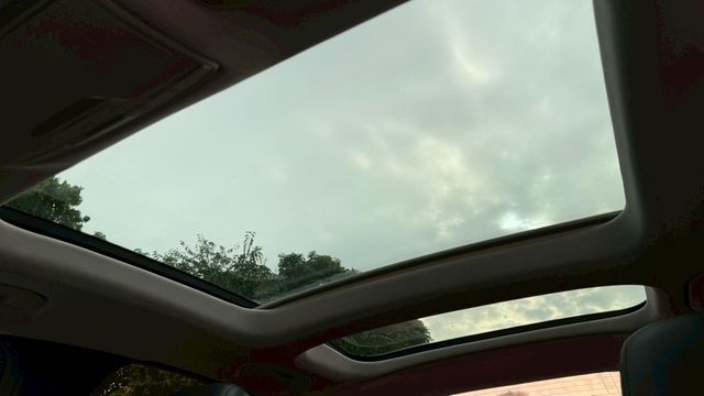 M-BENZ賓士 C300  第13張相片