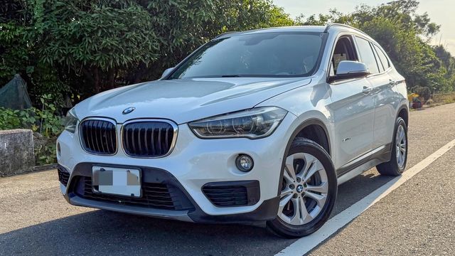BMW寶馬 X1  第1張相片