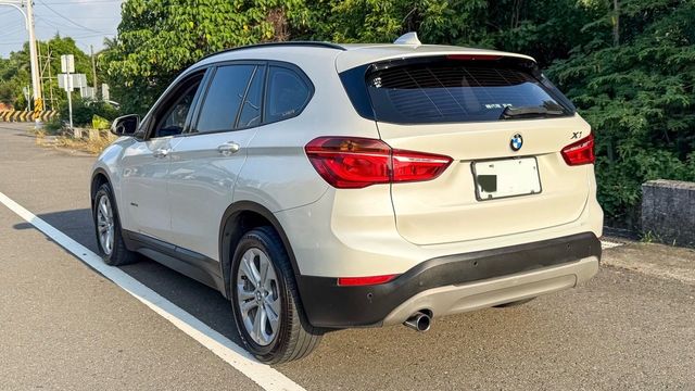 BMW寶馬 X1  第2張相片