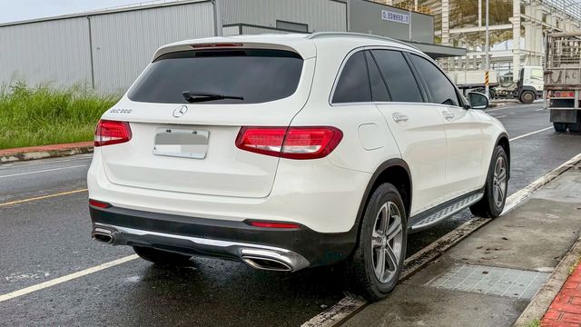 M-BENZ賓士 GLC300  第4張相片