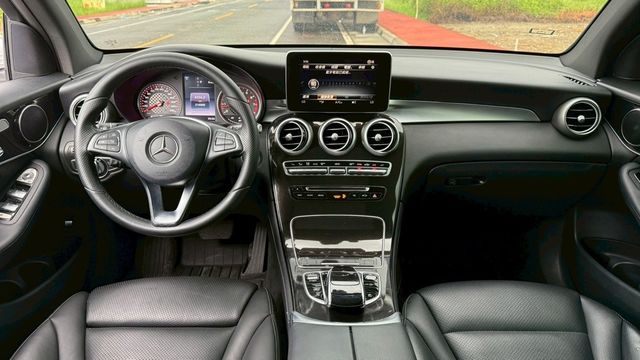 M-BENZ賓士 GLC300  第5張相片