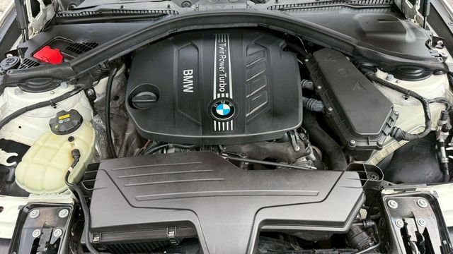 BMW寶馬 318D SEDAN  第6張相片