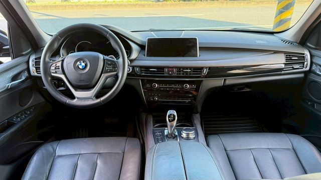 BMW寶馬 X5 XDRIVE25D  第5張相片