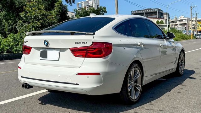 BMW寶馬 320 GT  第4張相片