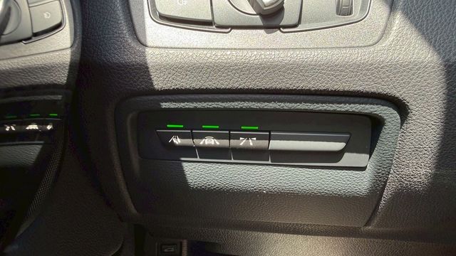 BMW寶馬 320 GT  第7張相片