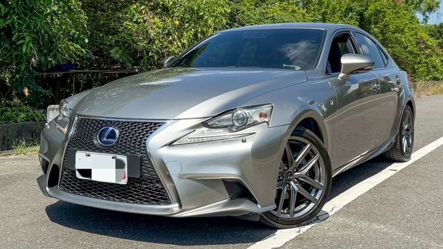 LEXUS凌志 IS 300H  第1張相片