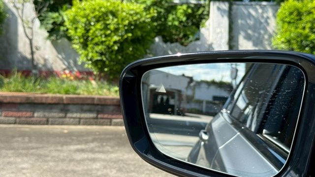 BMW寶馬 330I  第8張相片