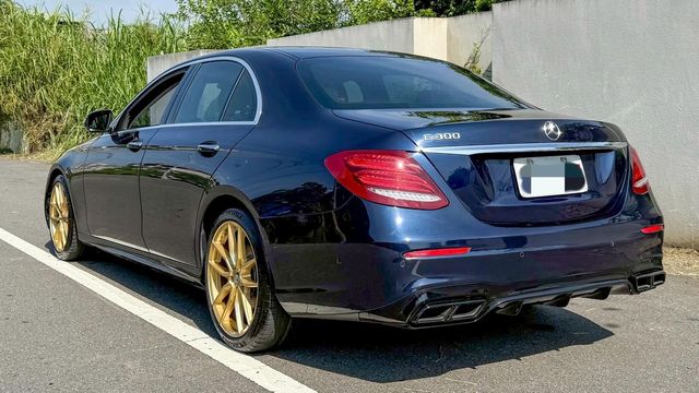 M-BENZ賓士 E300  第2張相片