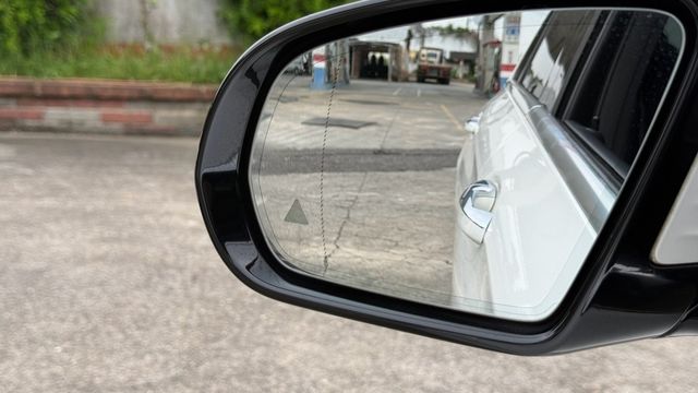 M-BENZ賓士 E200  第10張相片