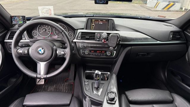 BMW寶馬 328I  第5張相片