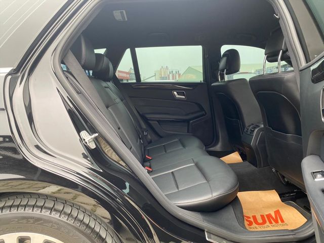 2015Benz Estate E220  第11張相片