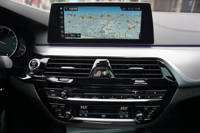 2018年 550i M xDrive  第12張相片