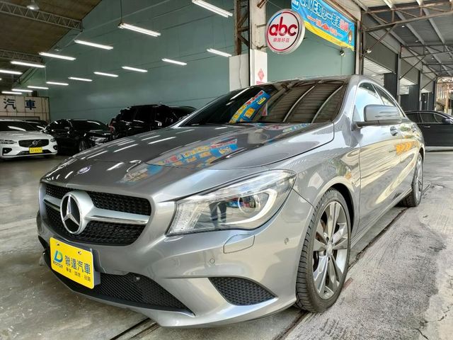 2016年領牌M-Benz CLA200  第1張相片