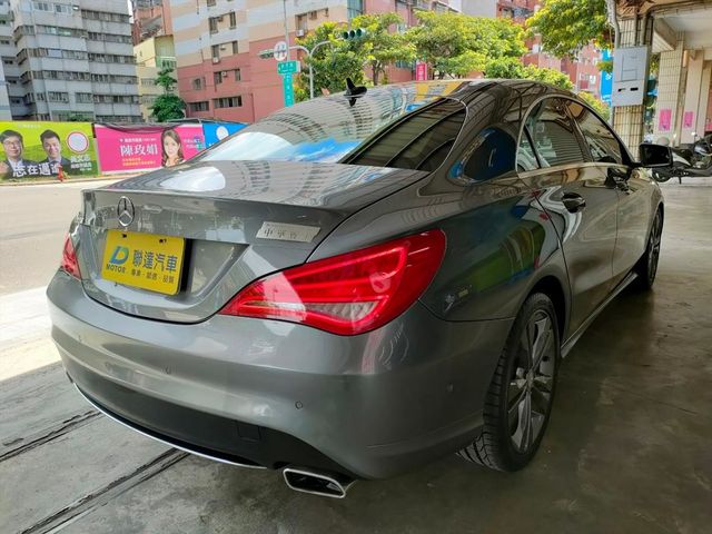 2016年領牌M-Benz CLA200  第3張相片